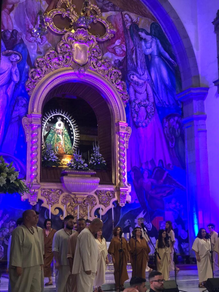 Casimiro Curbelo destaca la imagen de la Virgen de Candelaria en el pregón de las fiestas

Imagen del momento de la actuación durante el pregón de las fiestas de agosto en honor a la Virgen de La Candelaria