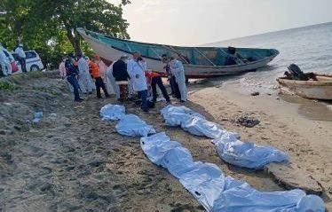 Localizan un cayuco con 14 cadáveres de africanos en la costa de República Dominicana