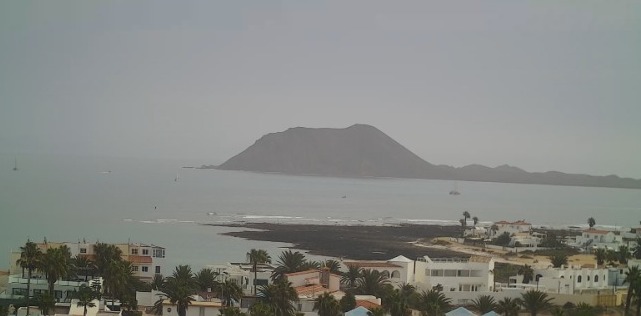 Imagen de Fuerteventura este martes desde El Campanario, Corralejo. Foto Webcam CC El Campanario