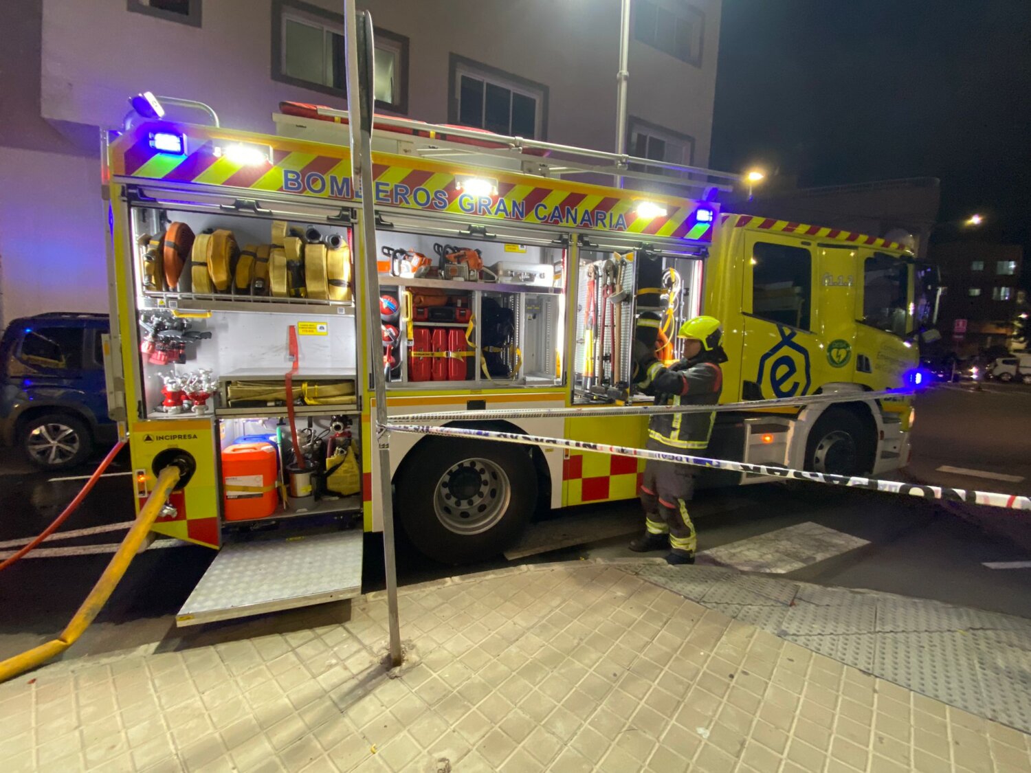 Dos personas afectadas por un incendio en una vivienda en Gran Canaria