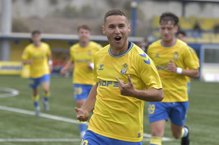 La UD Las Palmas cede al RC Celta Fortuna a Johan Guedes