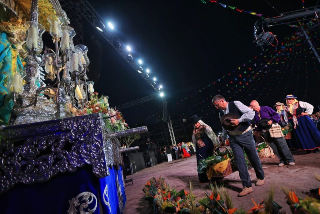 Imagen archivo de la Ofrenda a La Patrona de Canarias 2024 cedida por el Ayuntamiento de Candelaria 