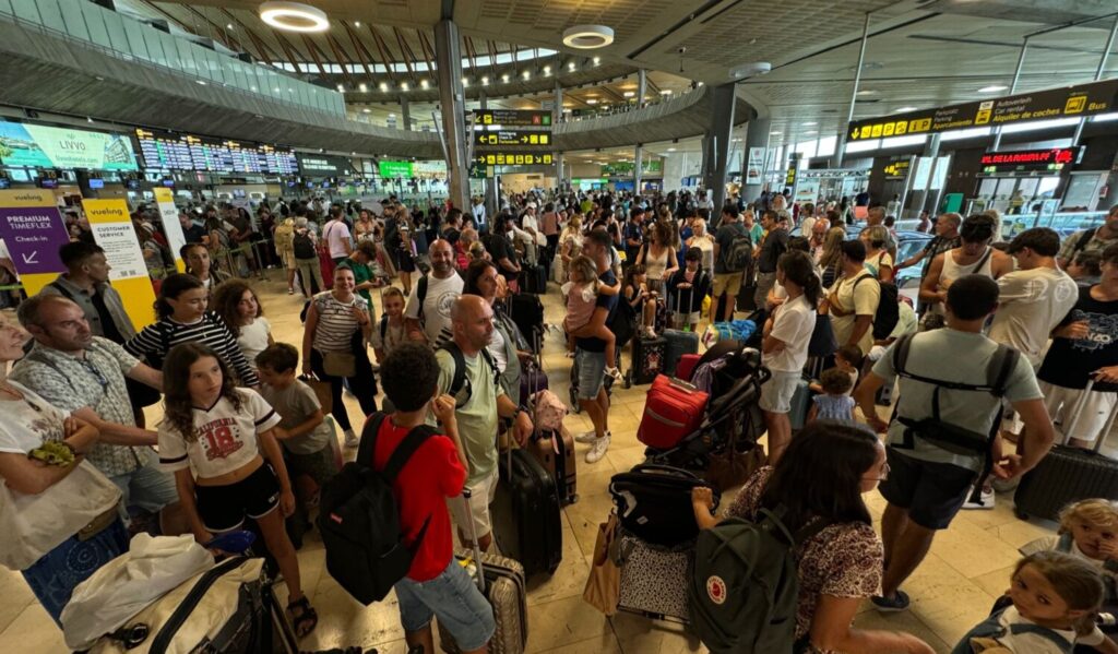 Desvían tres vuelos de Tenerife Norte a Tenerife Sur por visibilidad reducida