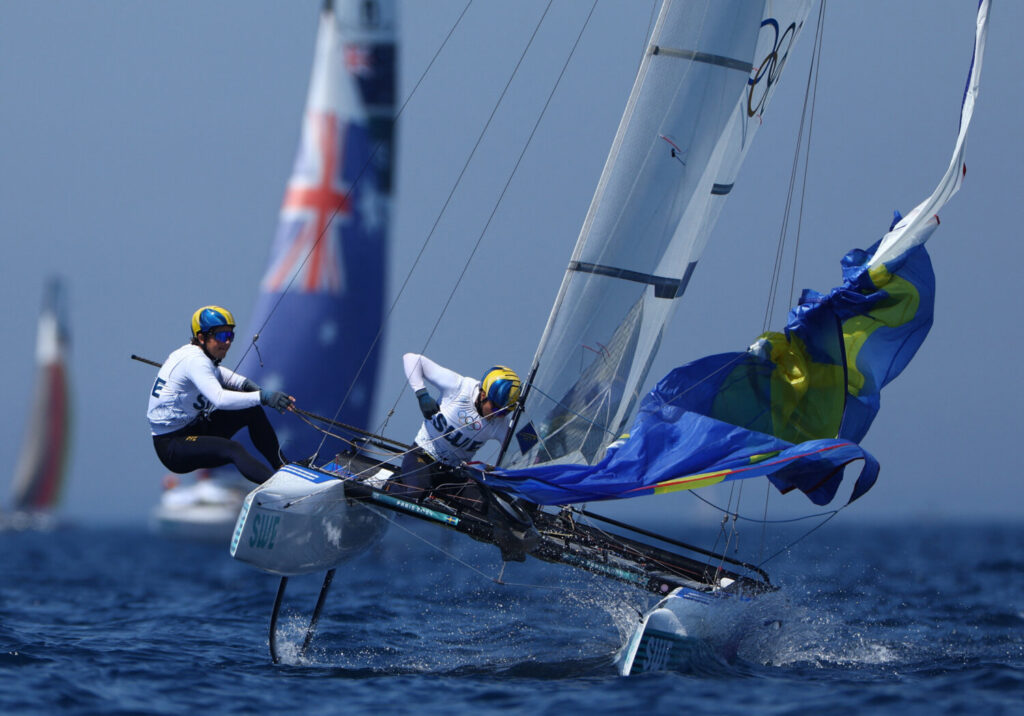 
Paris 2024 Olympics - Sailing - Mixed Multihull - Marseille Marina, Marseille, France - August 06, 2024. Emil Jarudd of Sweden and Hanna Jonsson of Sweden in action. REUTERS/Lisi Niesner
Juegos Olímpicos de París 2024 - Vela - Multicasco Mixto - Puerto deportivo de Marsella, Marsella, Francia - 06 de agosto de 2024. Emil Jarudd de Suecia y Hanna Jonsson de Suecia en acción. REUTERS/Lisi Niesner