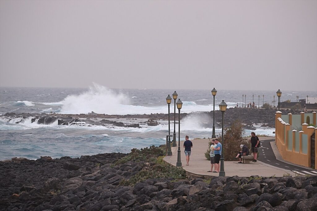 Precaución en el mar: Canarias, en prealerta por fenómenos costeros