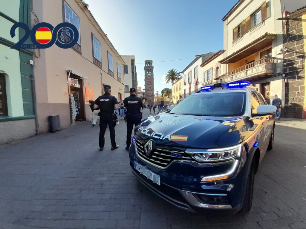 Tres detenidos por robo en el interior de vehículos en Tenerife