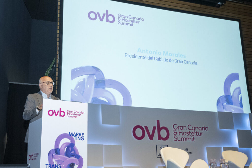 Morales destaca la importancia del marketing y la comunicación en el Overbooking Gran Canaria Summit para avanzar hacia un turismo sostenible