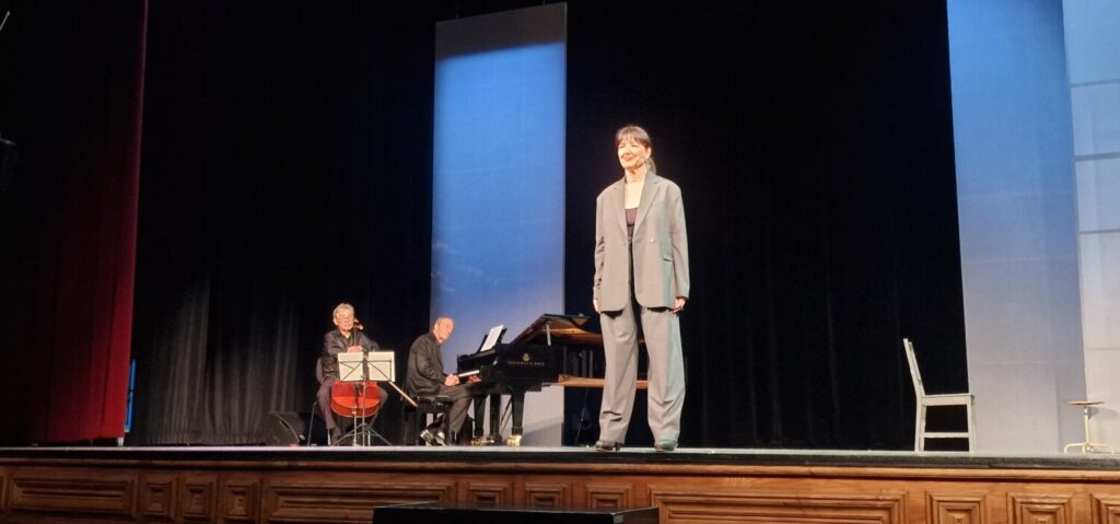 Momento del pase gráfico 'Borges y yo' / Auditorio Las Palmas de Gran Canaria 