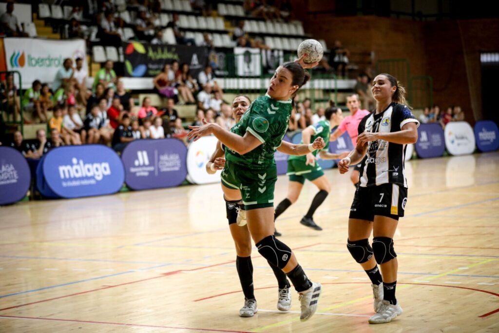 29 - 23 | El Rocasa cae en su estreno liguero en Málaga