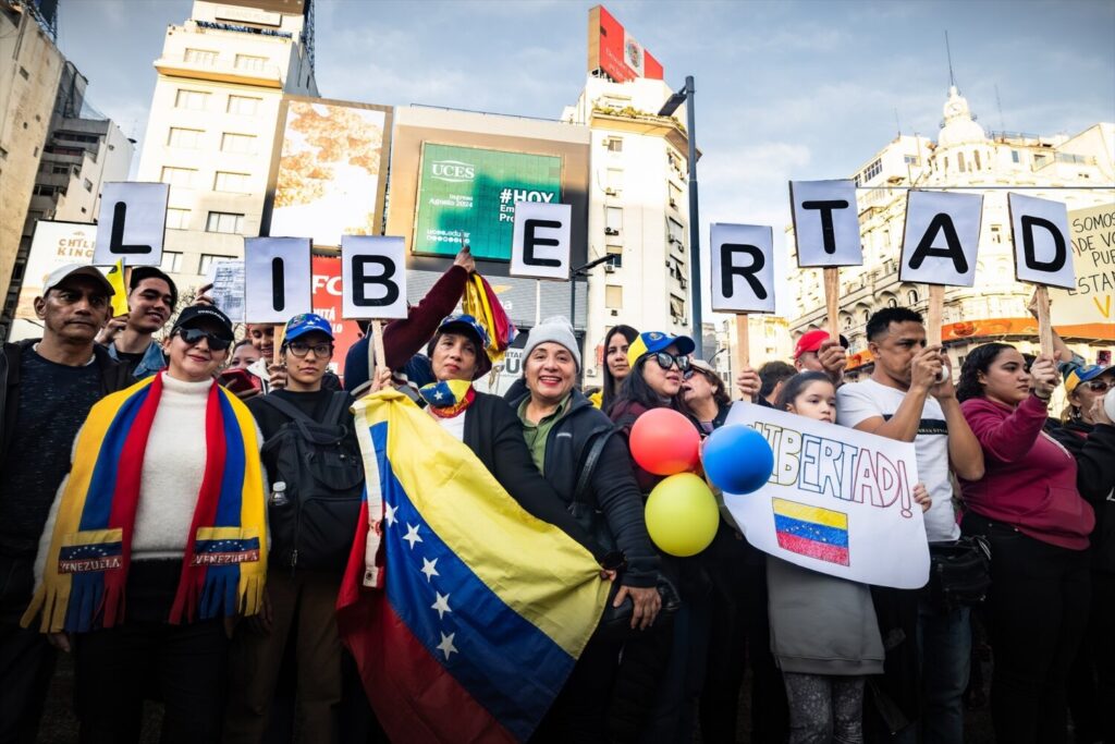 Vente Venezuela denuncia el "asedio" en la Embajada de Argentina en Caracas