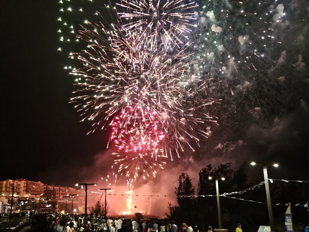 307 kilos de pólvora iluminaron el cielo en las Fiestas de Melenara, en Gran Canaria