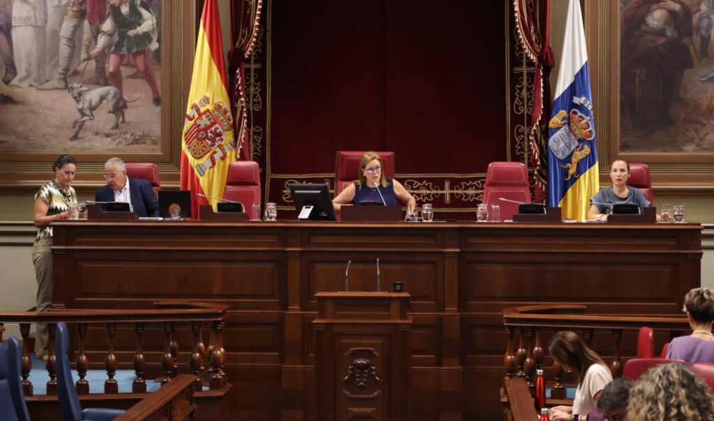 Pleno del Parlamento de Canarias, miércoles 11 de septiembre. Imagen @parcan