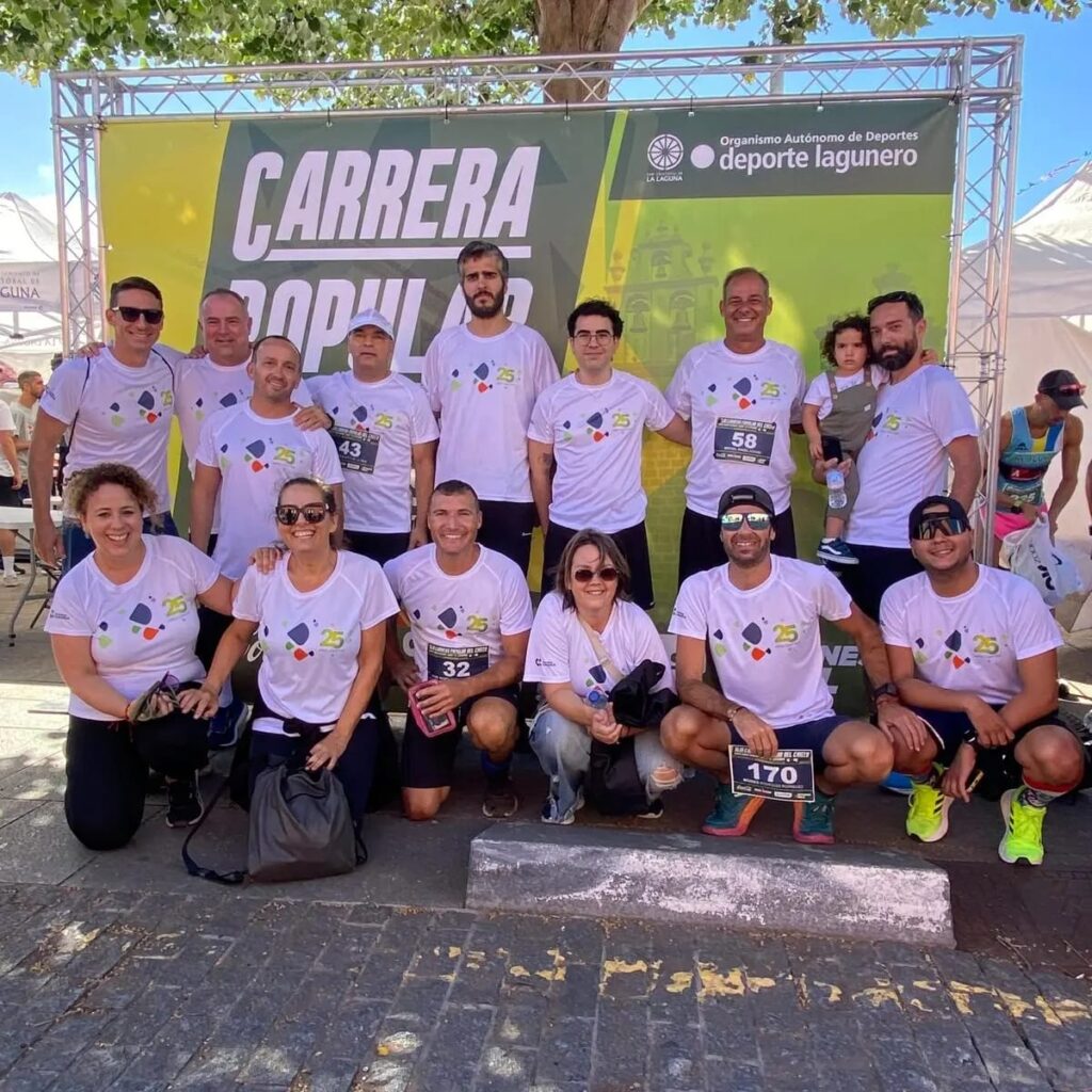 El equipo de organización y participantes de carreras de RTVC en El Cristo, La Laguna (Tenerife) / RTVC