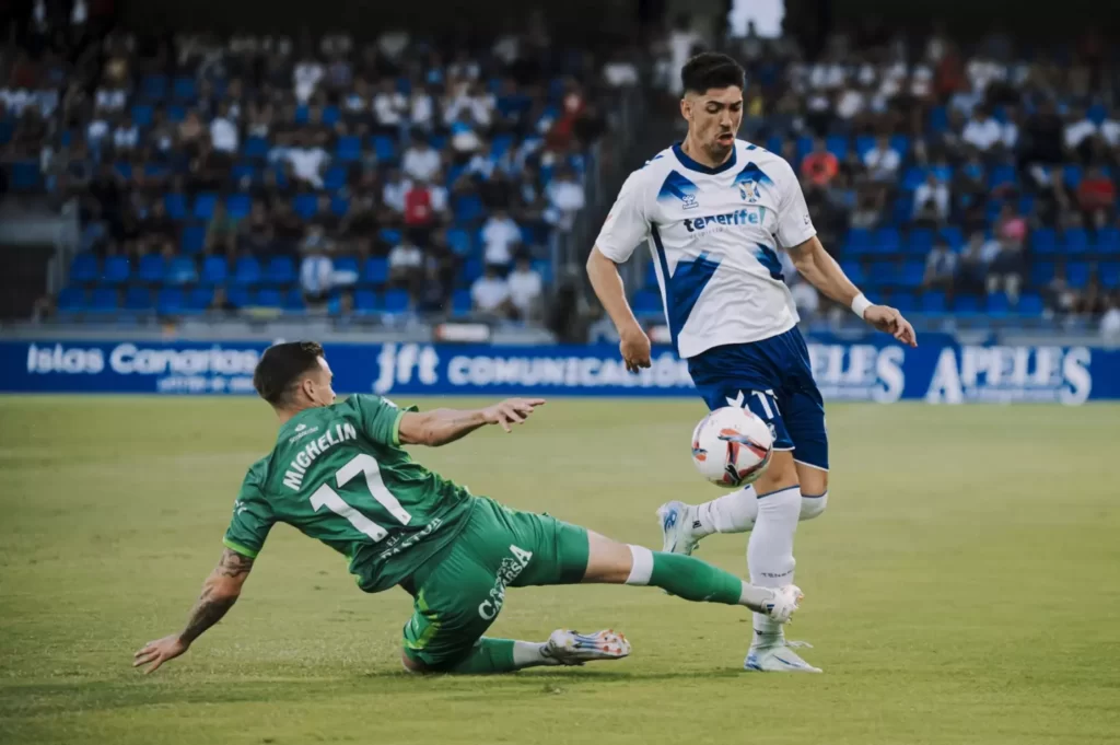 0-1 | El CD Tenerife cae ante el Real Racing Club sin sumar puntos