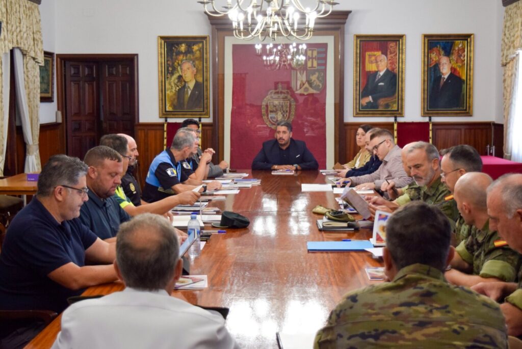 Reunión seguridad para las Fiestas del Cristo de La Laguna 2024