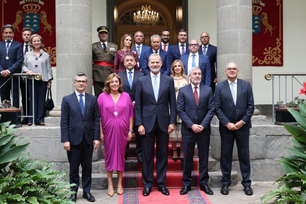 Felipe VI en Parlamento Canarias