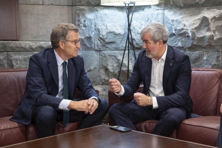 Gobierno de Canarias y Partido Popular firman un documento “de consenso” para abordar la crisis migratoria