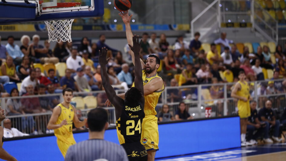 El baloncesto vuelve a ser protagonista con el regreso de la Copa Isola, que enfrentará al Dreamland Gran Canaria y al La Laguna Tenerife