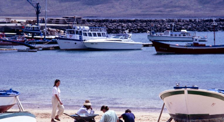 'Crónicas de San Borondón' rememora el misterioso suceso durante la primera retransmisión en La Graciosa, en La Radio Canaria