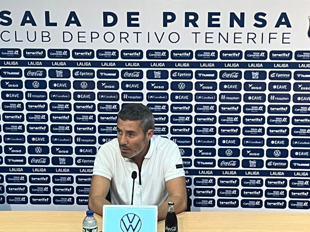 Óscar Cano se despide deseando toda la suerte al CD Tenerife y destacando a la sociedad canaria / RTVC