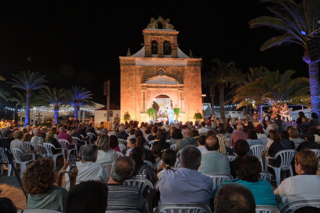 Marcos Hormiga inicia las Fiestas de Nuestra Señora de La Peña