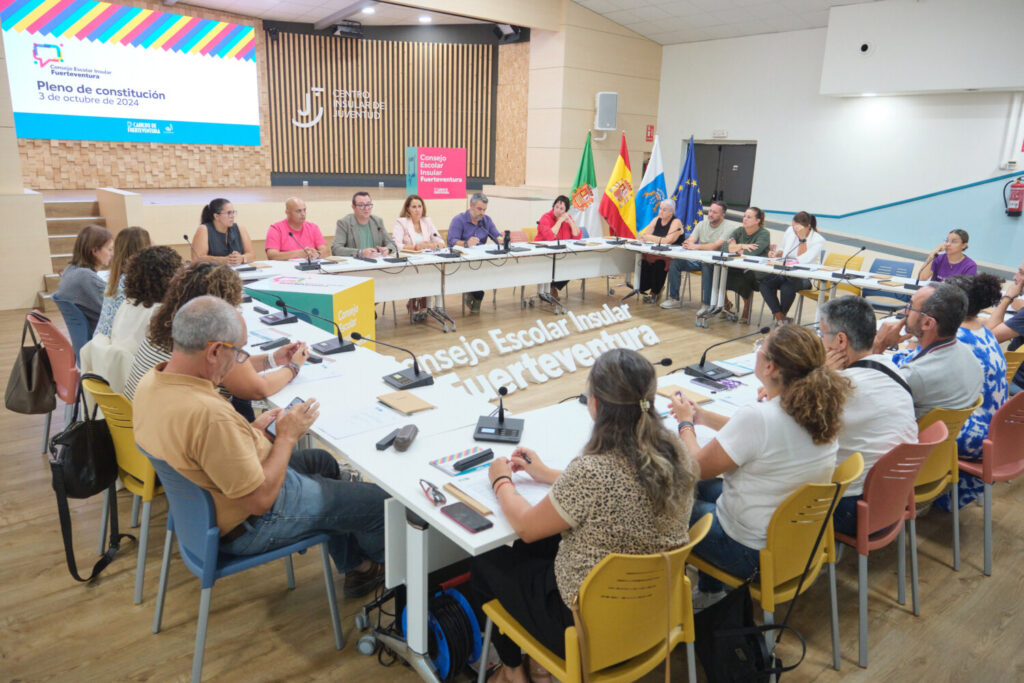 Fuerteventura constituye el primer consejo escolar insular