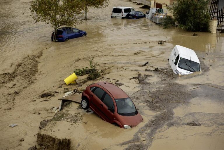 La AEMET activa el aviso rojo en Málaga a partir de las 10 de la mañana de este miércoles