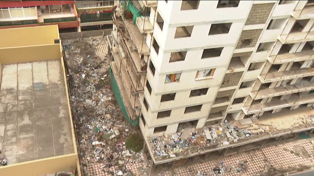 El Edificio Iders en Puerto de la Cruz lleva 33 años cerrado por aluminosis. Los vecinos denuncian el estado ruinoso y piden la demolición