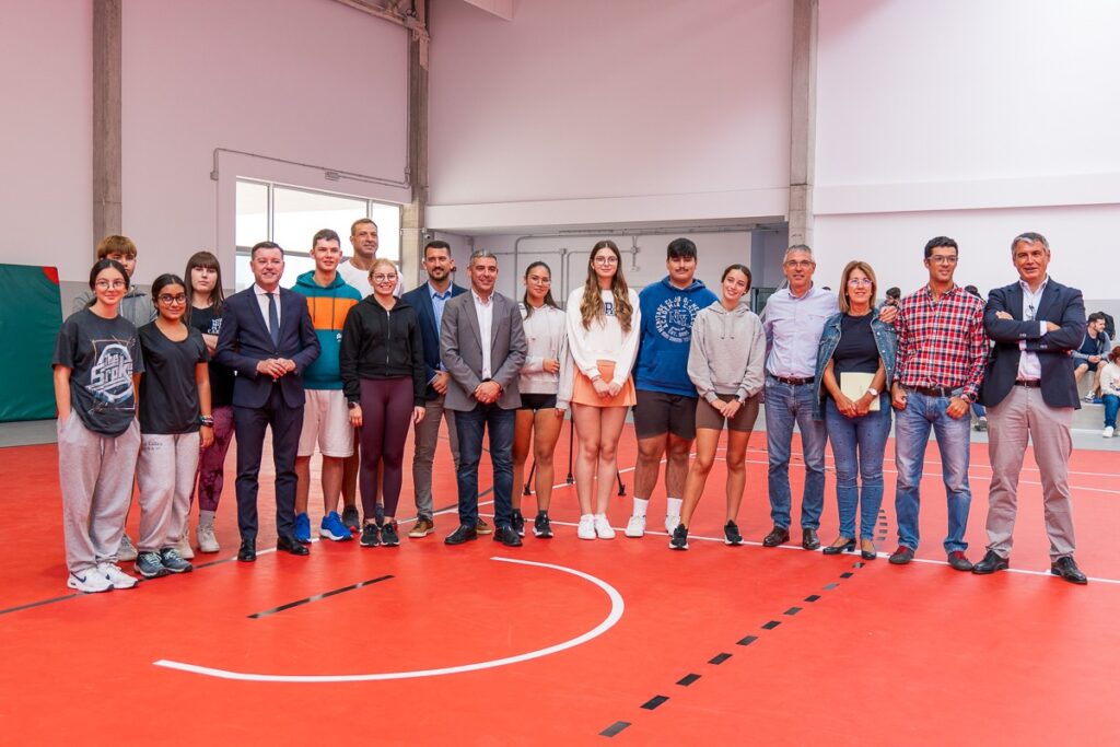 'El gofio, desayuno olímpico' lleva a los colegios las propiedades de este superalimento. Presentación del proyecto 'El Gofio, desayuno olímpico' en el IES Agáldar (Gáldar, Gran Canaria)/ Gobierno de Canarias