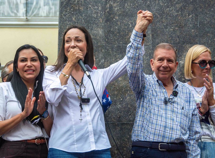 Premio Sájarov. Imagen: Los dirigentes opositores venezolanos María Corina Machado y Edmundo González durante un acto en julio - Jimmy Villalta / Zuma Press / ContactoPhoto