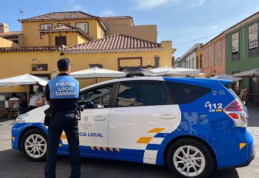 Se entrega el conductor que atropelló a una joven y huyó en la Jefatura de la Policía Local de La Laguna