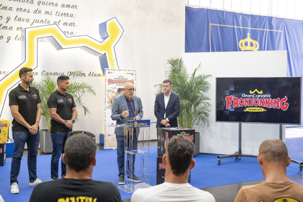 El presidente del Cabildo de Gran Canaria, Antonio Morales, durante su discurso en la presentación del Fronton King 2024