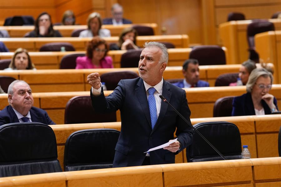 Ángel Víctor Torres, en la sesión de control al Gobierno en el Senado. Imagen EFE