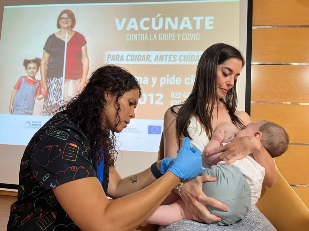 En la imange, la vacunación de un bebé. Fotografía: Consejería de Sanidad
Campaña vacunación gripe