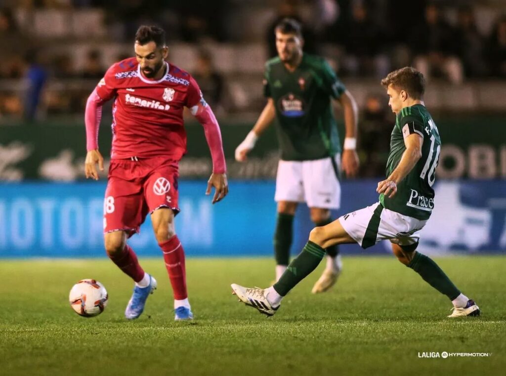 Enric Gallego autor del único tanto del CD Tenerife frente al Ferrol / LaLiga