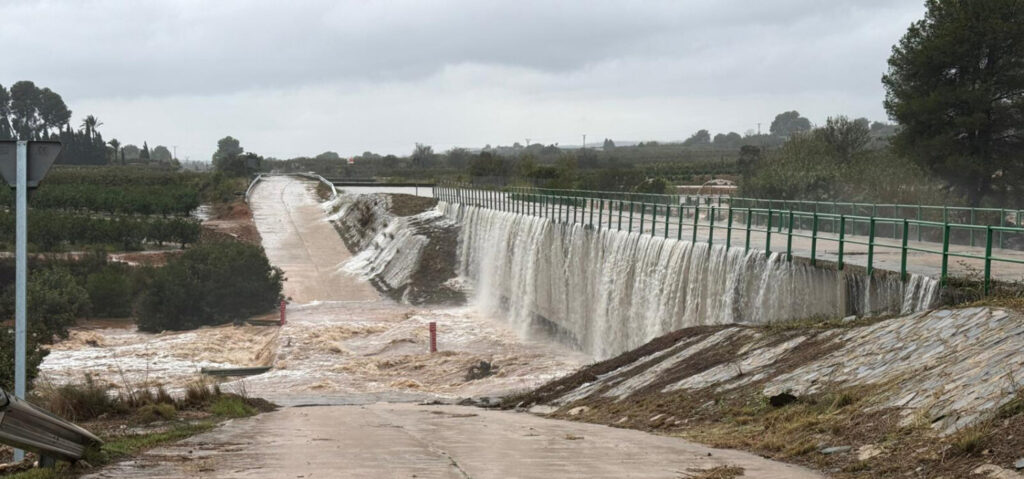 La DANA causa daños en cultivos, caminos, infraestructuras y almacenes de la C. Valenciana / Asociación Valenciana de Agricultores