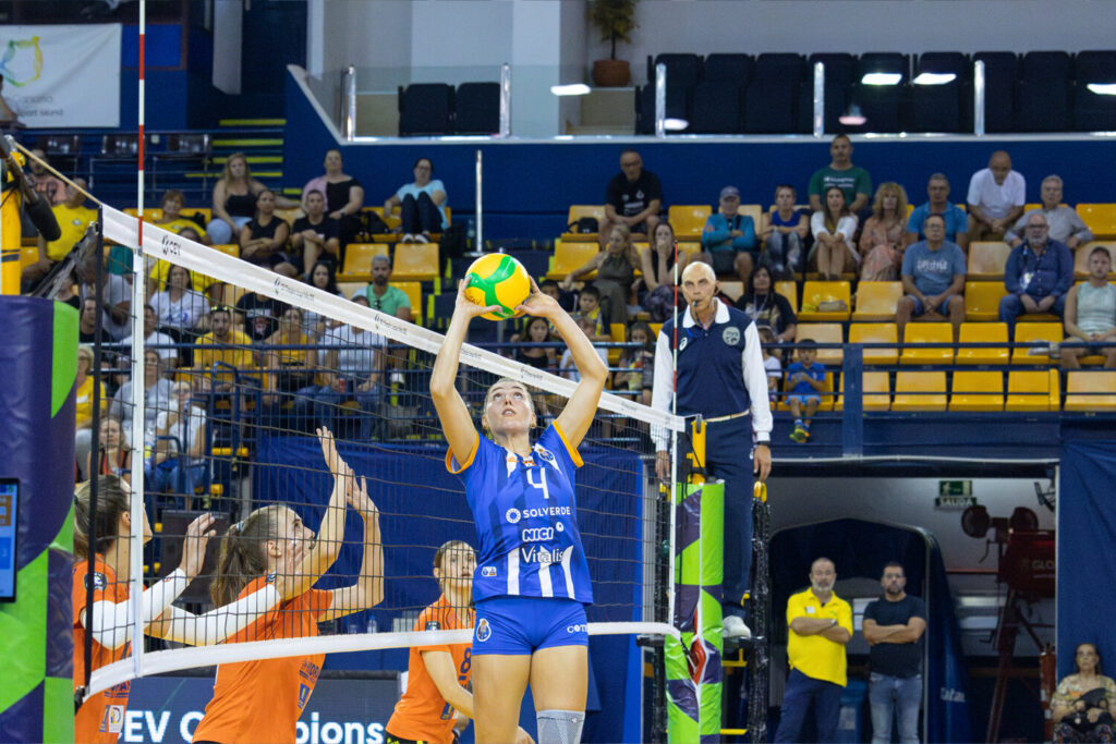 Partido entre el Hidramar Gran Canaria y el Porto. Imagen CEV