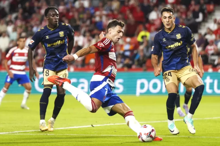 CD Tenerife-Granada CF| En juego la permanencia y la promoción de ascenso