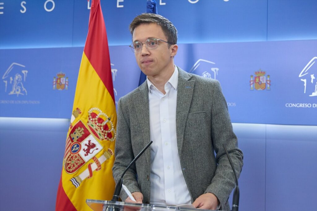 Íñigo Errejón anuncia su dimisión como portavoz de Sumar en el Congreso y deja su escaño