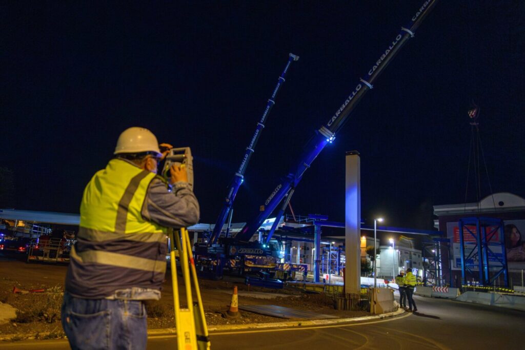 Ensamble de los trabajos del sexto módulo de la pasarela de Padre Anchieta. Los trabajos de ensamblaje estarán finalizados en abril / Cabildo de Tenerife