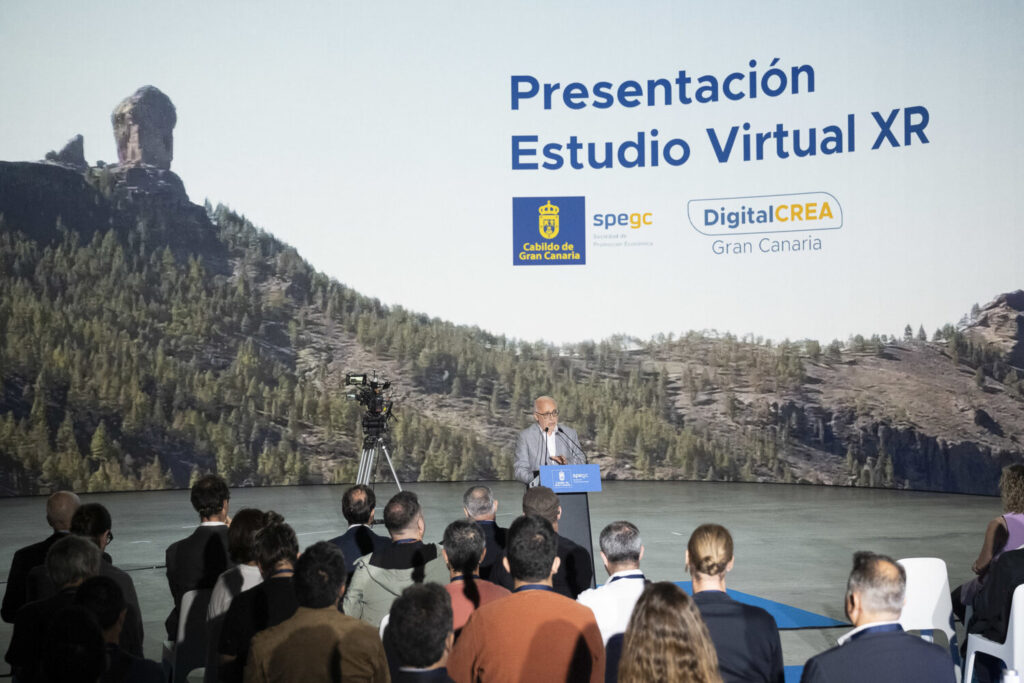 Gran Canaria estrena el primer plató virtual de España. Antonio Morales, presidente del Cabildo de Gran Canaria durante la presentación del Estudio Virtual XR