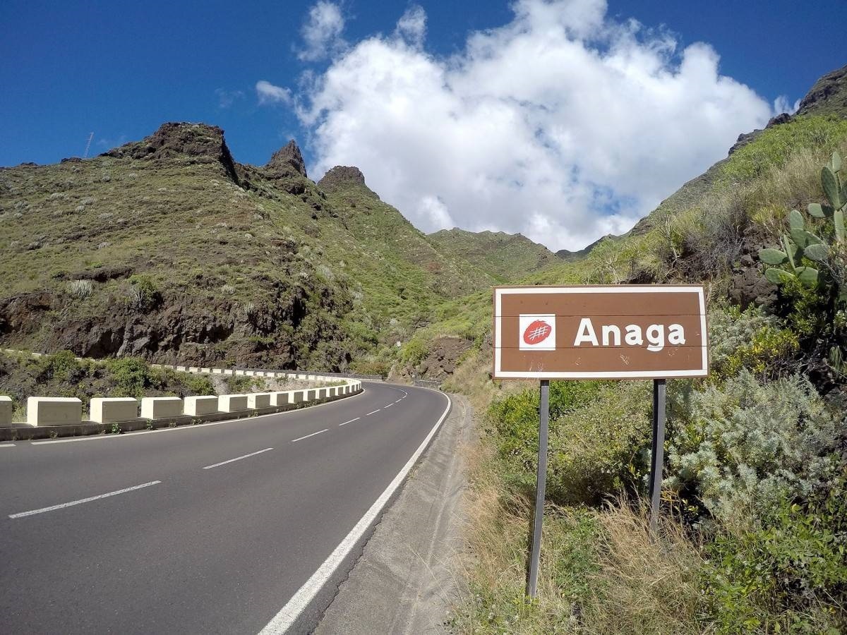 La Laguna insta a limitar el acceso de coches de alquiler al Parque Rural de Anaga