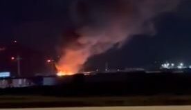 Incendio en una nave del polígono industrial de Arinaga, en Gran Canaria