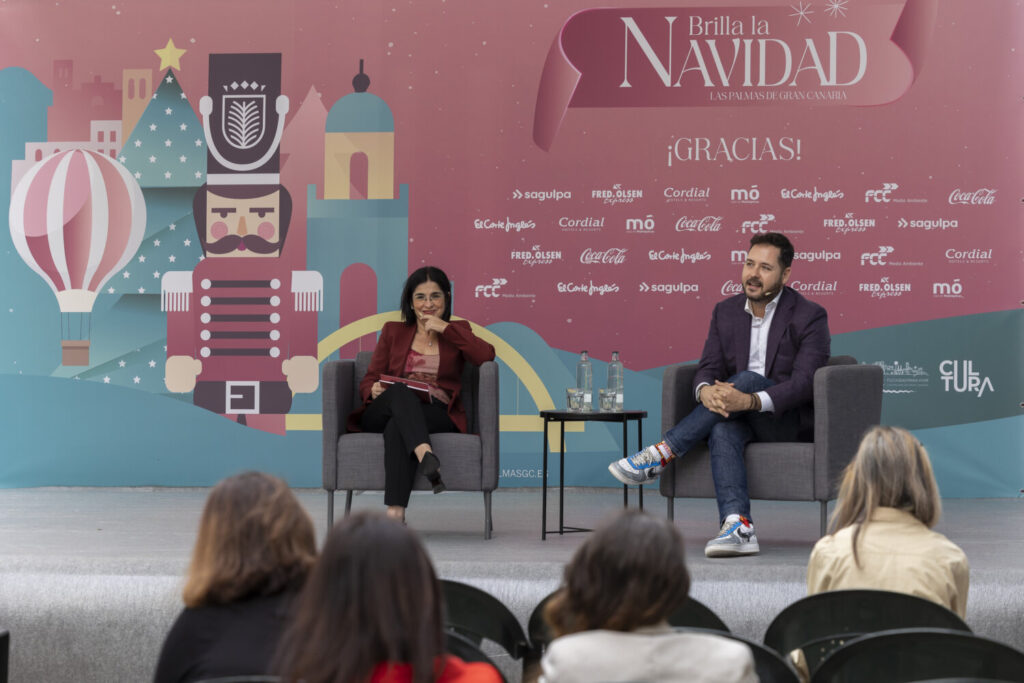 Carolina Darias y Josué Íñiguez durante el acto de presentación del programa de Navidad de Las Palmas de Gran Canaria/ Ayuntamiento de Las Palmas de Gran Canaria.