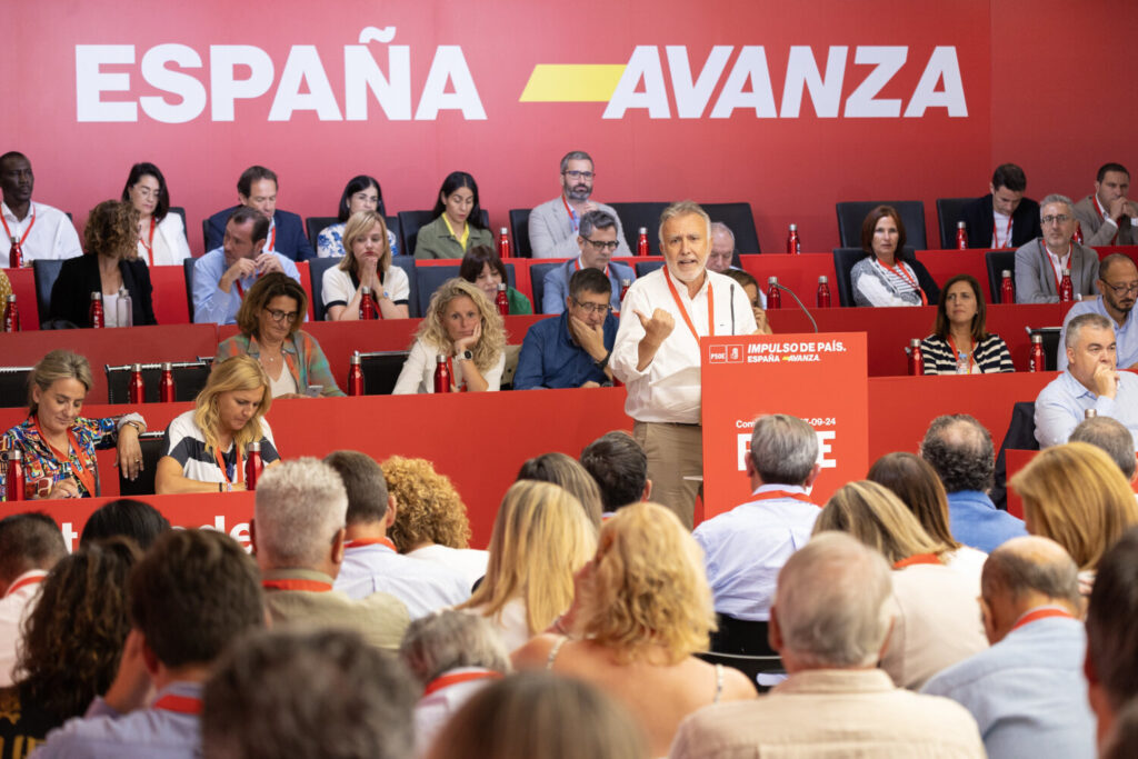 El líder socialista en Canarias, Ángel Víctor Torres interviene en el ultimo comité federal del PSOE/PSOE Canarias