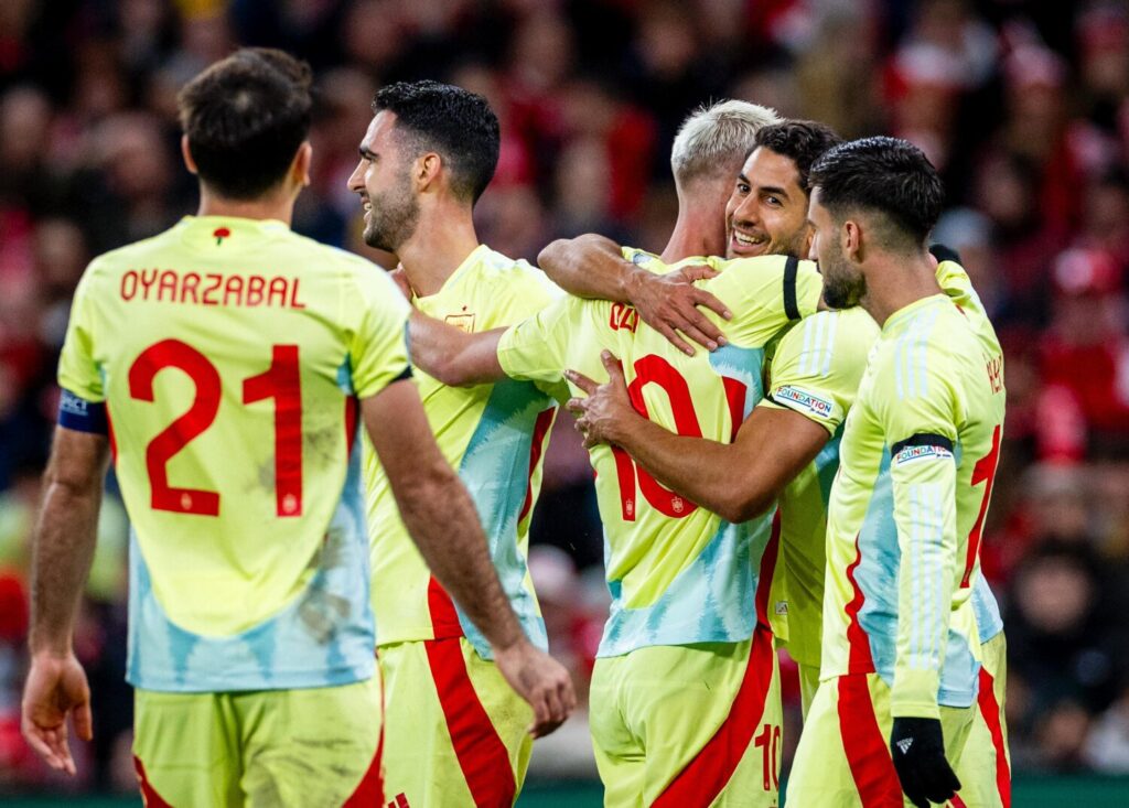 Celebración de Ayoze del gol marcado, el segundo de la Selección Española frente a Dinamarca / Selección Española 
