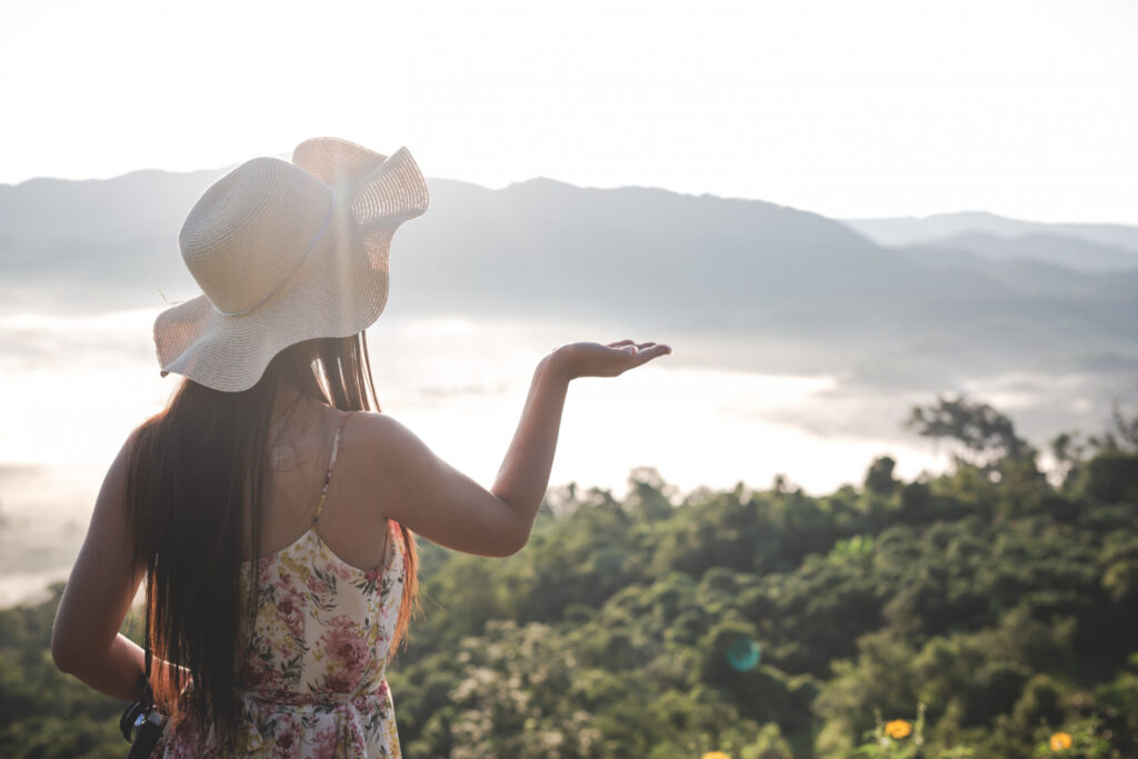 El turismo del futuro tiende a la sostenibilidad y a las experiencias personalizadas de los viajeros. Imagen de recurso Freepik