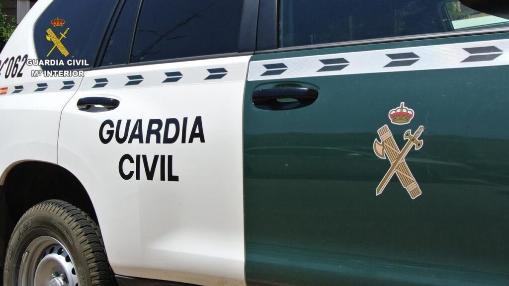 Imagen de archivo de un coche de la Guardia Civil, no relacionada con el apuñalado en La Gomera