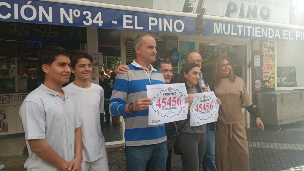 Celebración de un quinto premio en Las Palmas de Gran Canaria / Michel Quintana