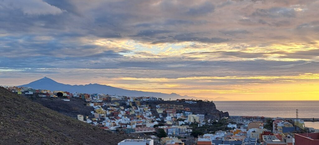 Llega viento y algo de calima. Imagen San Sebastián de La Gomera. Tomás Arteaga